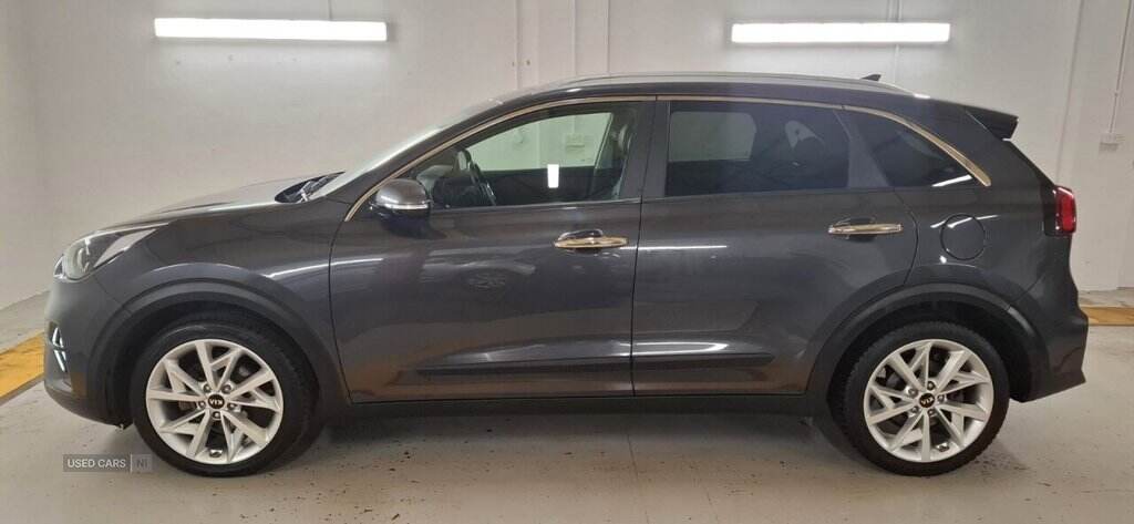 Oct 2019 Kia Niro 1.6 GDi Hybrid 3 5dr DCT