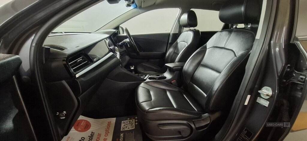 Oct 2019 Kia Niro 1.6 GDi Hybrid 3 5dr DCT