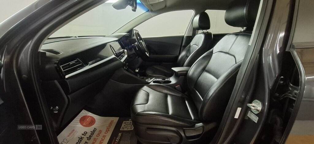 Oct 2019 Kia Niro 1.6 GDi Hybrid 3 5dr DCT