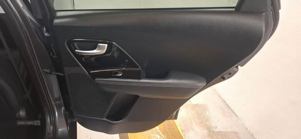 Oct 2019 Kia Niro 1.6 GDi Hybrid 3 5dr DCT