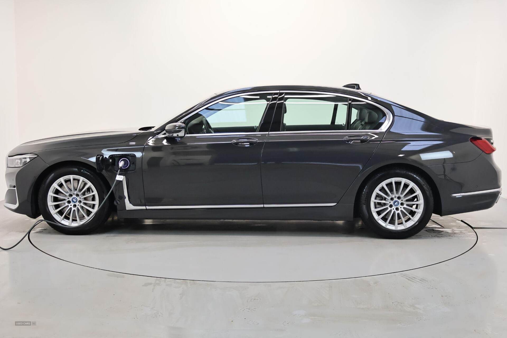 Mar 2022 BMW 7 Series 745e 4dr Auto