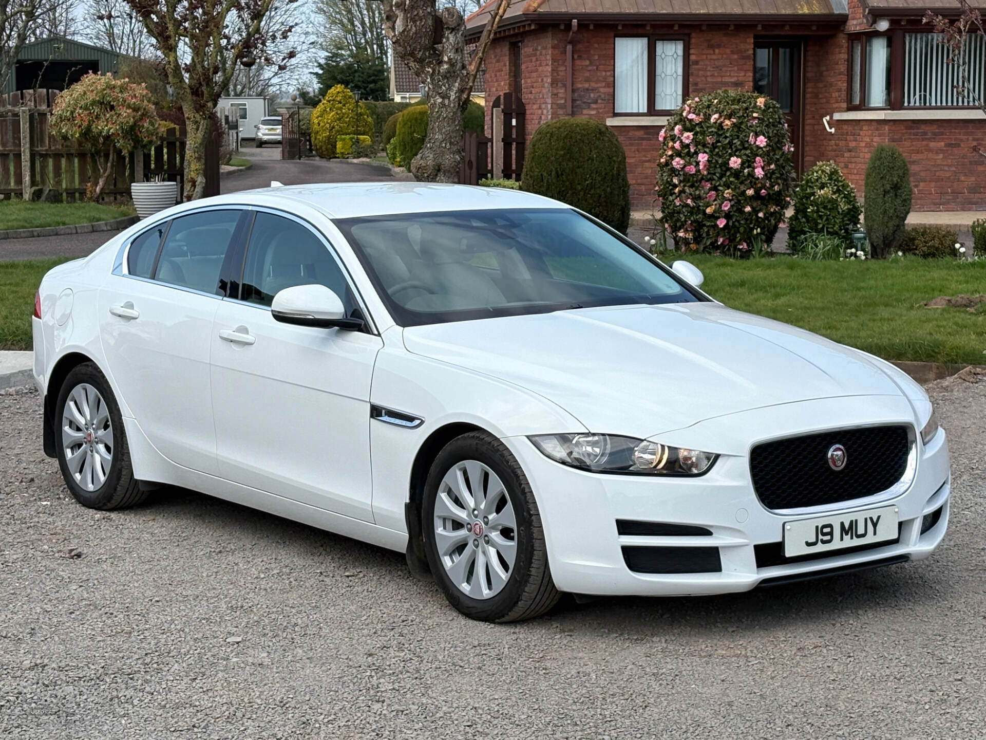 Aug 2016 Jaguar XE 2.0d Prestige 4dr