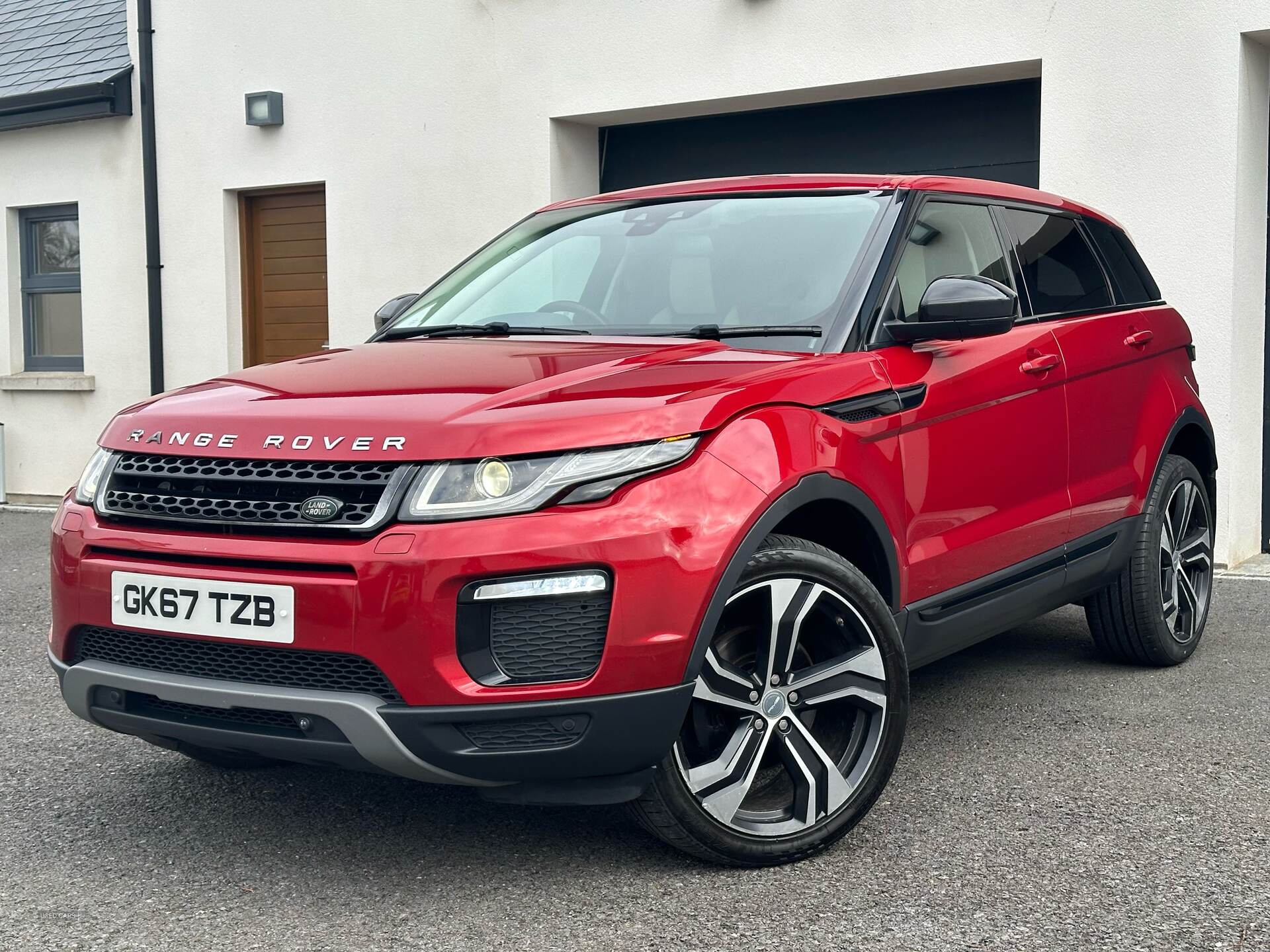 Sep 2017 Land Rover Range Rover Evoque 2.0 TD4 SE Tech 5dr Auto