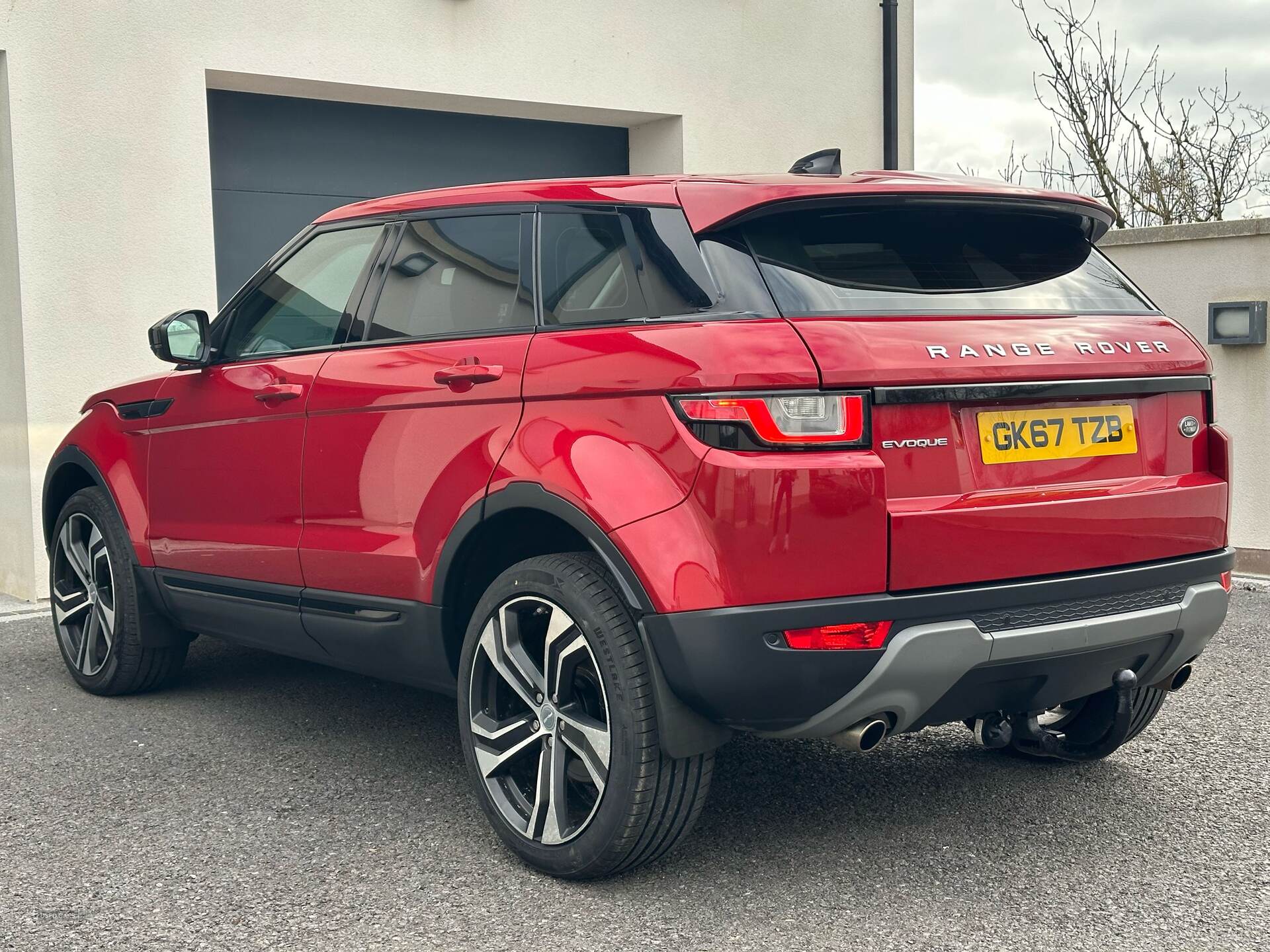 Sep 2017 Land Rover Range Rover Evoque 2.0 TD4 SE Tech 5dr Auto