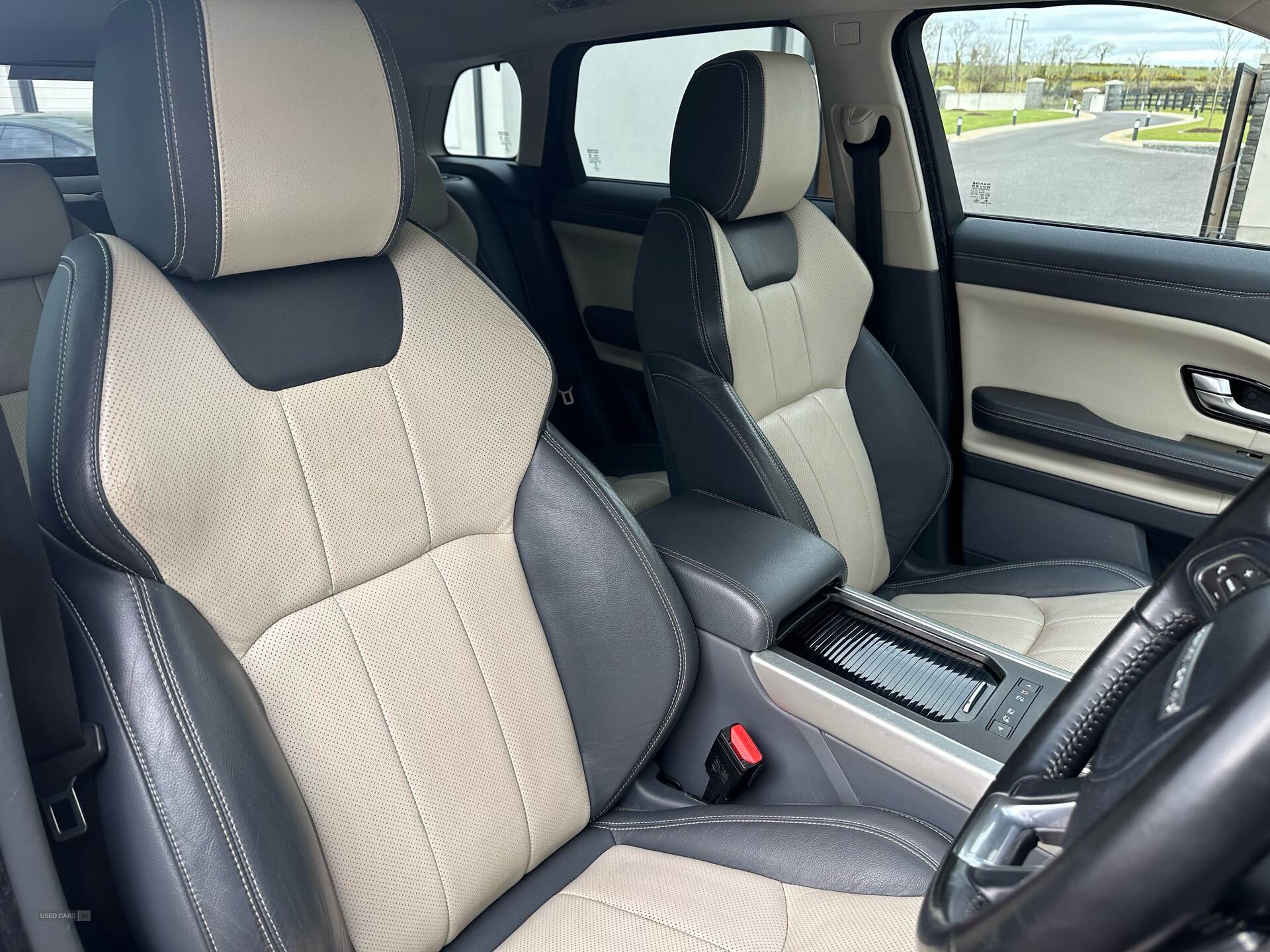 Sep 2017 Land Rover Range Rover Evoque 2.0 TD4 SE Tech 5dr Auto