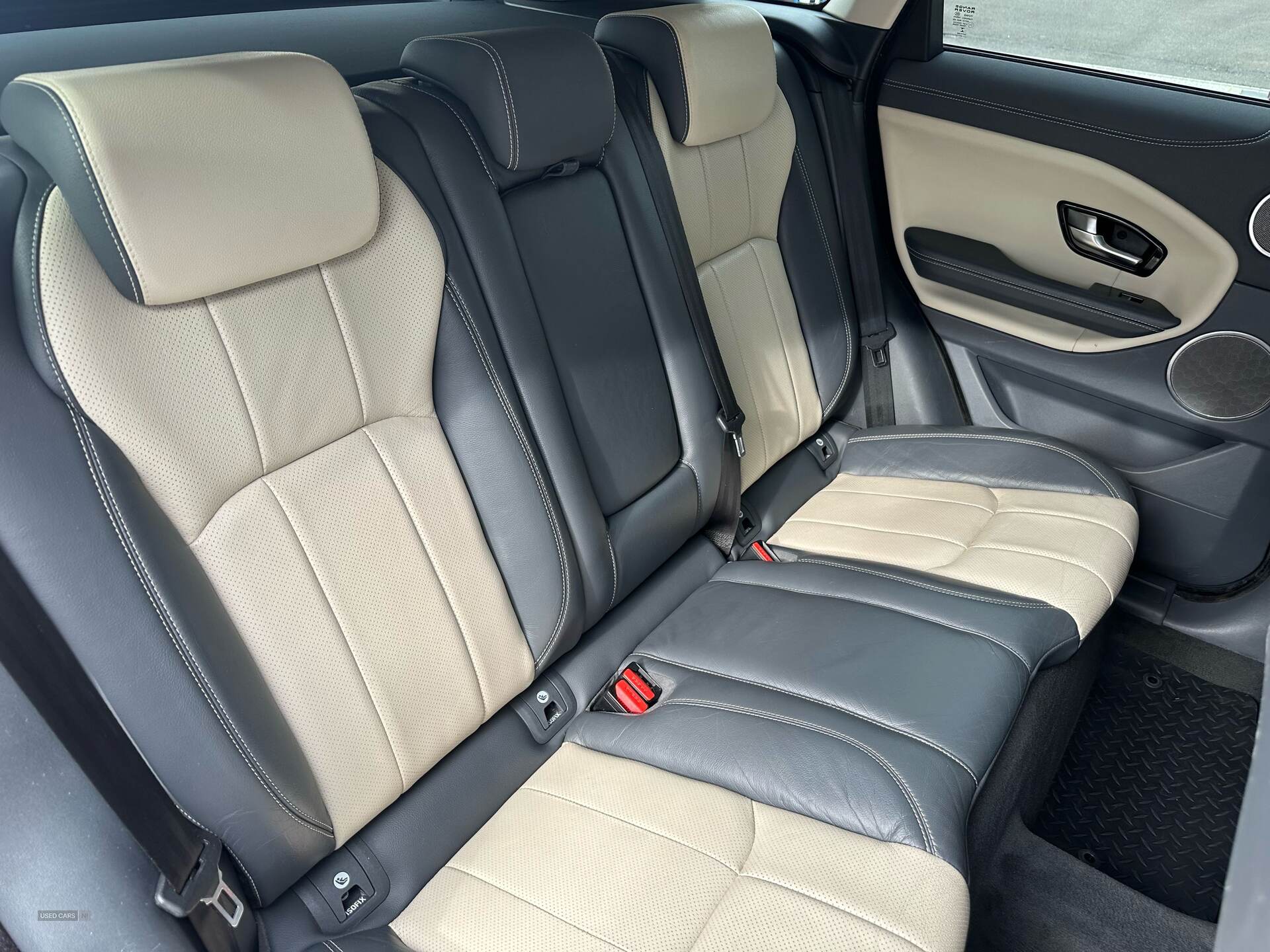 Sep 2017 Land Rover Range Rover Evoque 2.0 TD4 SE Tech 5dr Auto