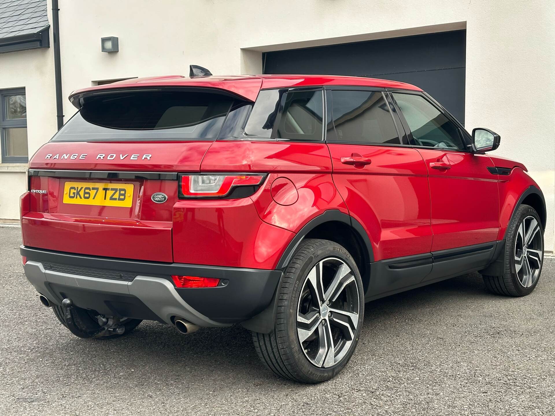 Sep 2017 Land Rover Range Rover Evoque 2.0 TD4 SE Tech 5dr Auto