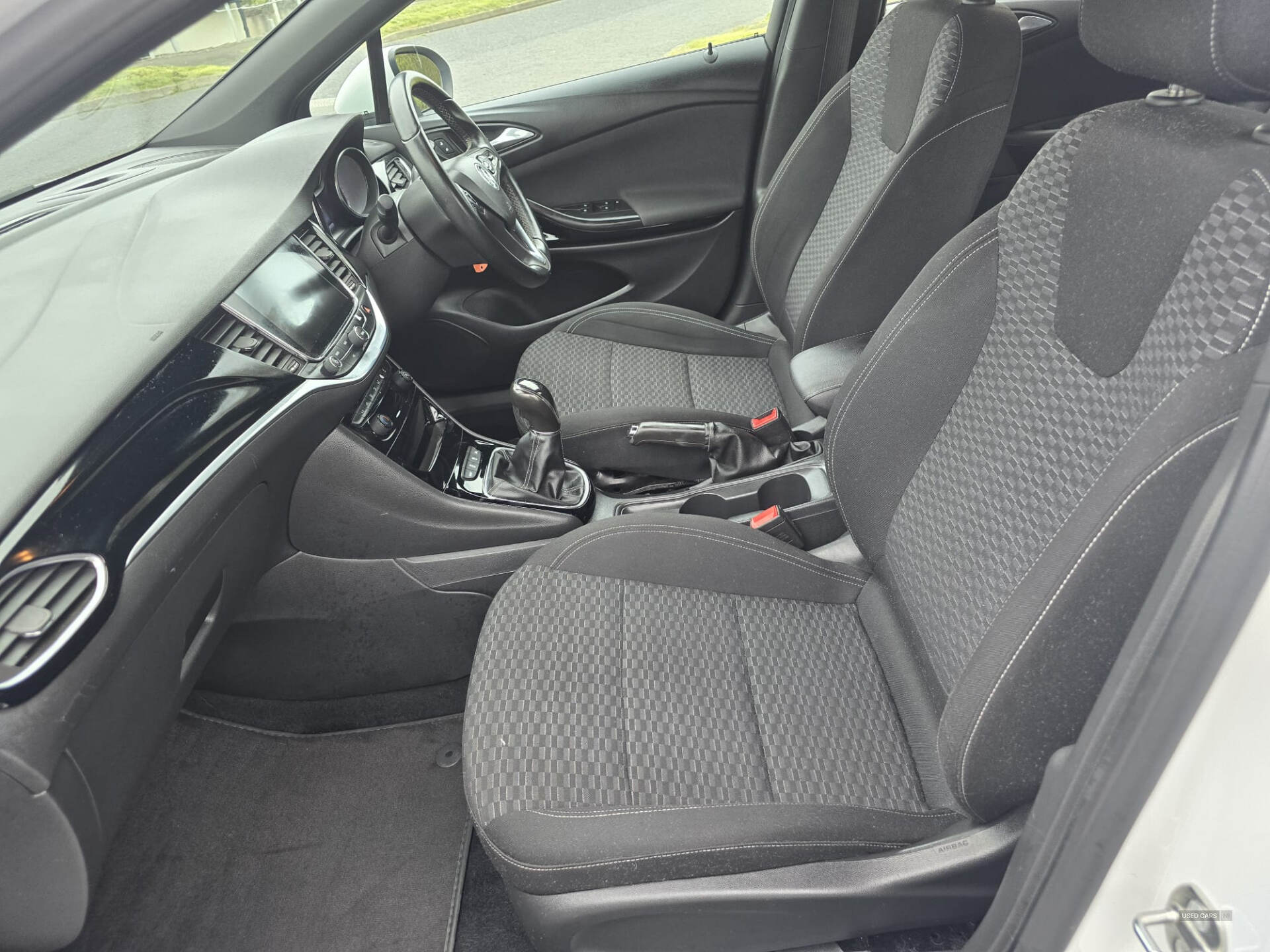 Sep 2016 Vauxhall Astra 1.6 CDTi 16V 136 SRi Nav 5dr