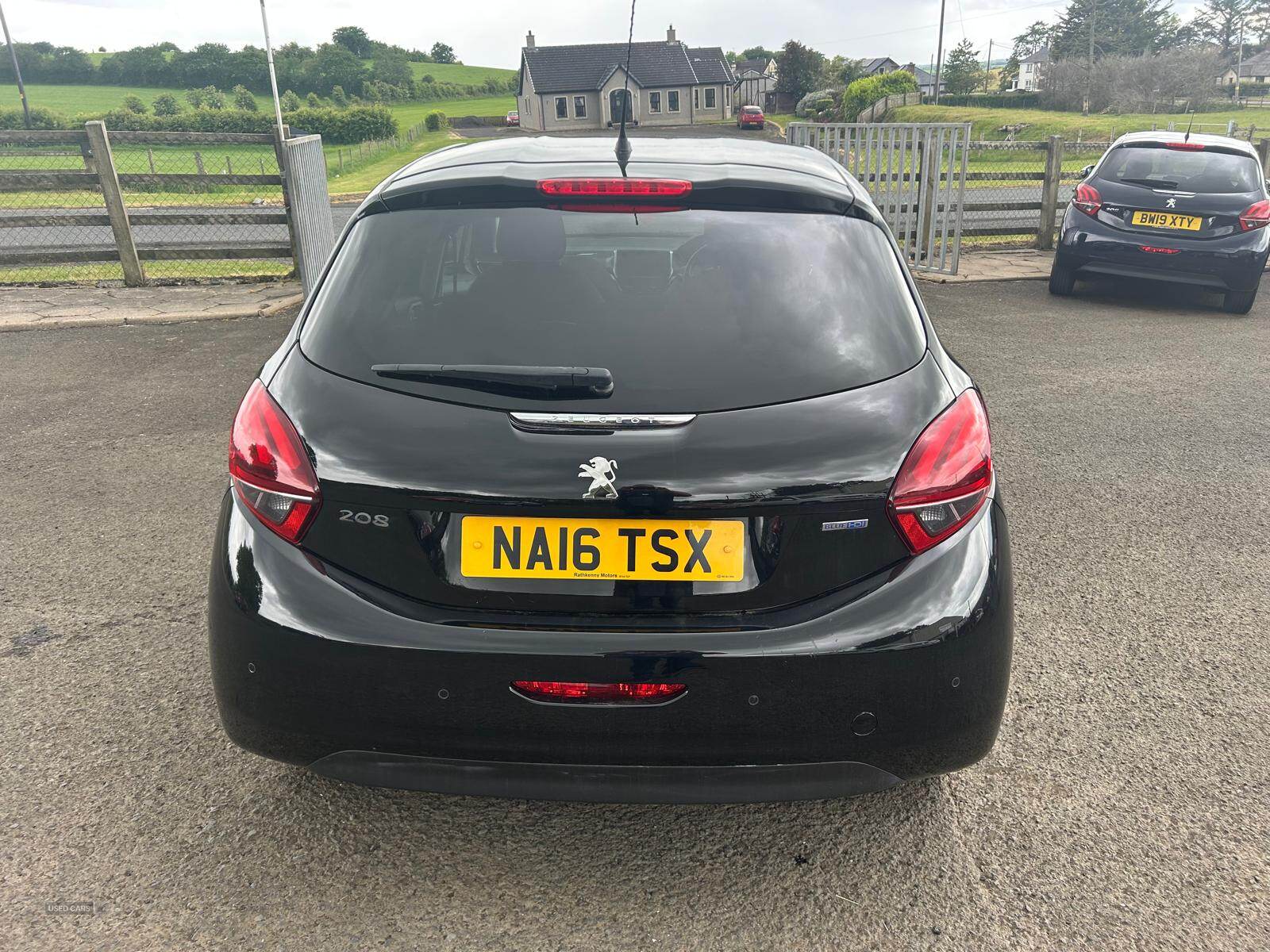 May 2016 Peugeot 208 1.6 BlueHDi 100 Allure 5dr [non Start Stop]