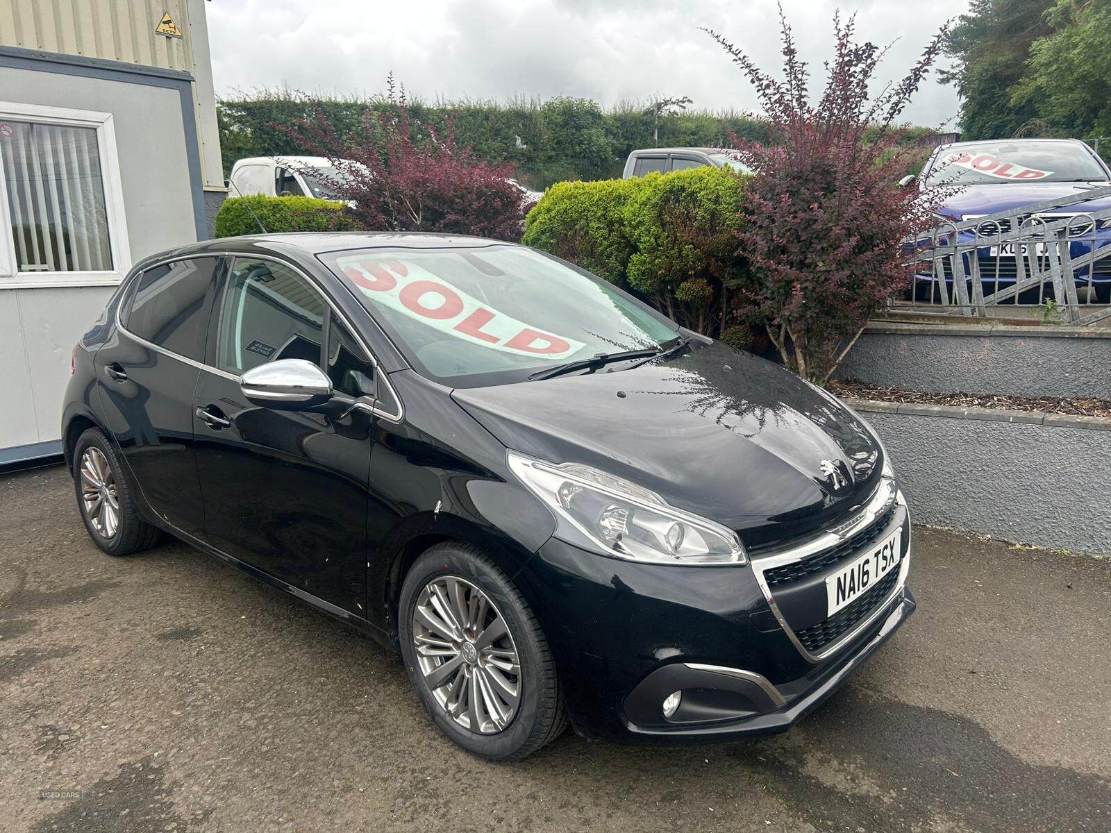 May 2016 Peugeot 208 1.6 BlueHDi 100 Allure 5dr [non Start Stop]