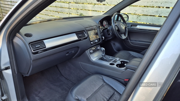 Volkswagen Touareg DIESEL ESTATE in Antrim