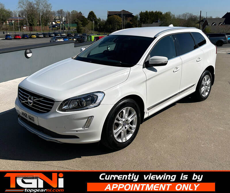May 2015 Volvo XC60 D5 [220] SE Lux Nav 5dr AWD Geartronic