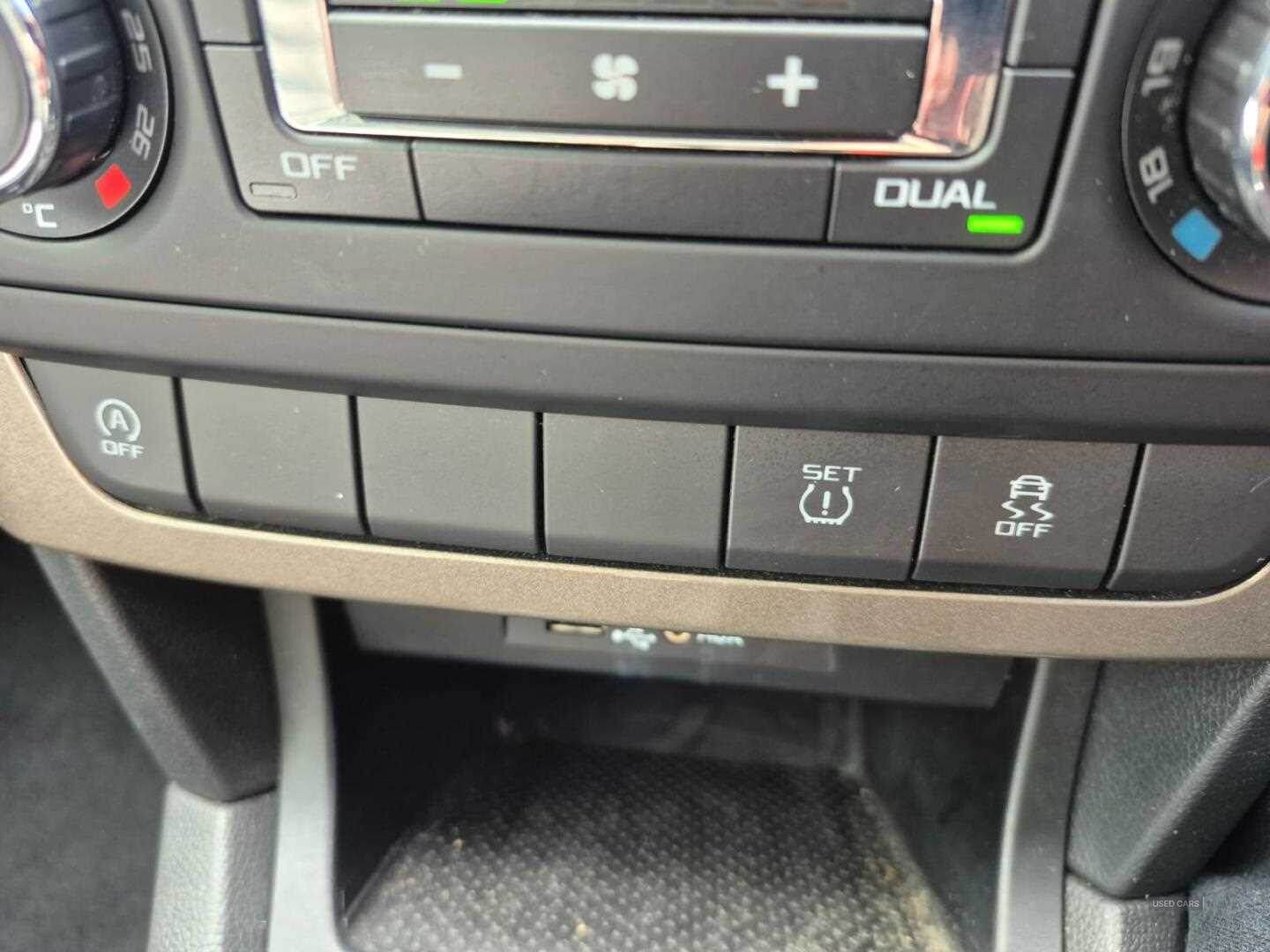 Dec 2016 Skoda Yeti 2.0 TDI CR SE L 5dr