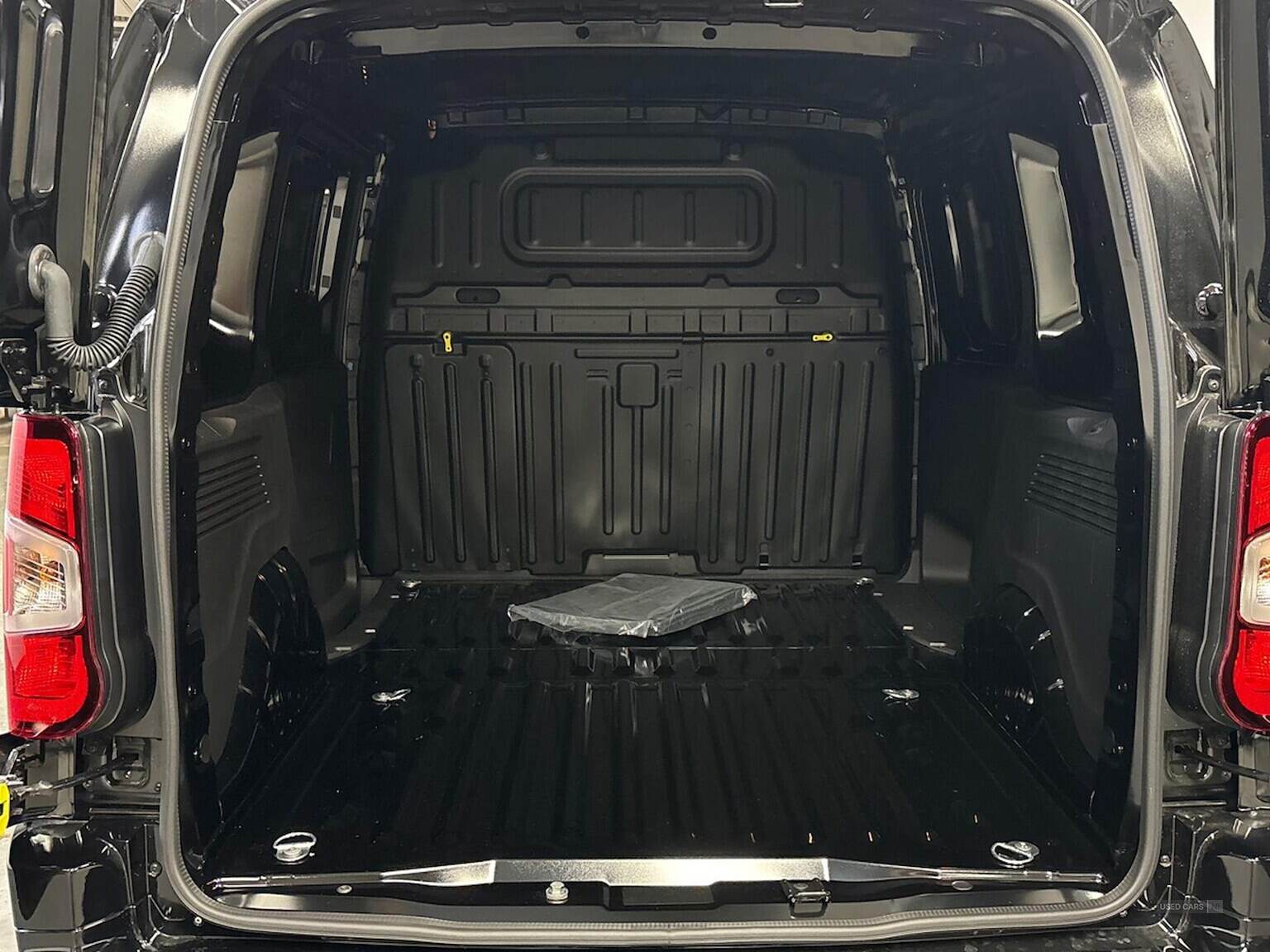 Mar 2025 Citroen Berlingo 1.5 Bluehdi 130Ps Van Driver Eat8