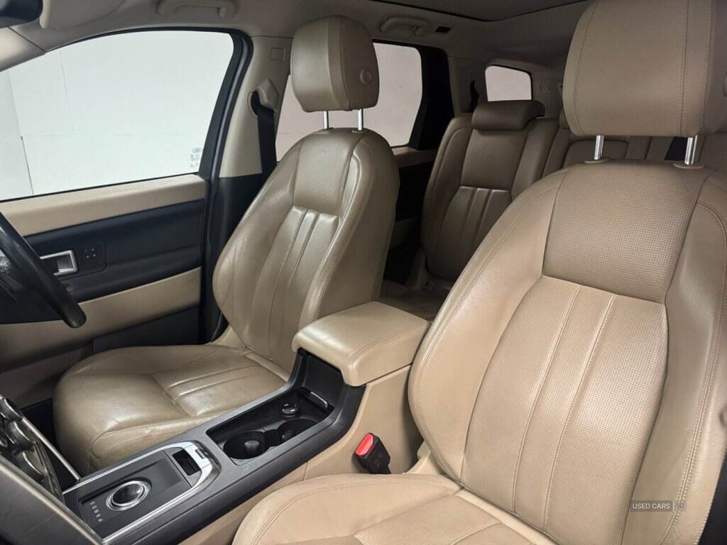 Nov 2016 Land Rover Discovery Sport 2.0 TD4 180 HSE 5dr Auto