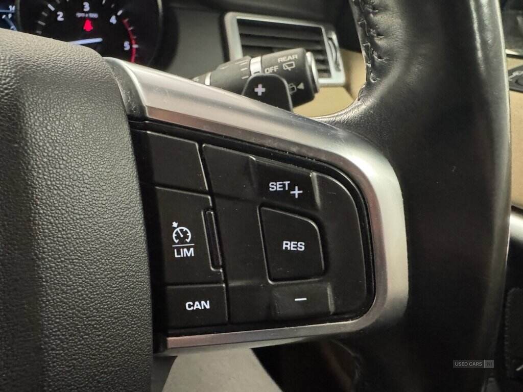 Nov 2016 Land Rover Discovery Sport 2.0 TD4 180 HSE 5dr Auto