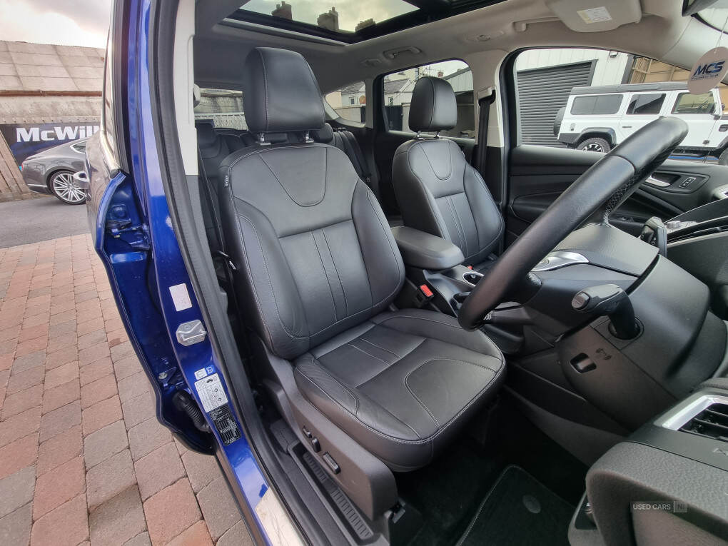 Oct 2015 Ford Kuga 2.0 TDCi 150 Titanium X 5dr 2WD