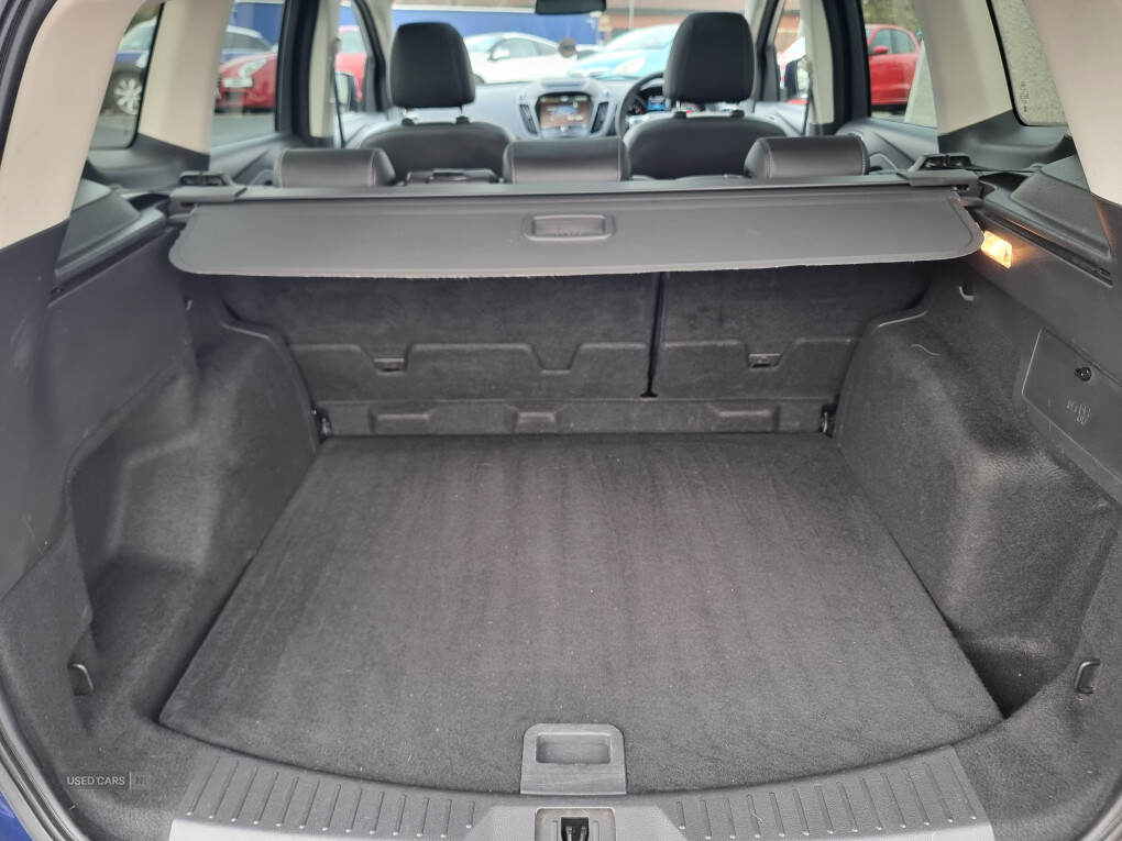 Oct 2015 Ford Kuga 2.0 TDCi 150 Titanium X 5dr 2WD