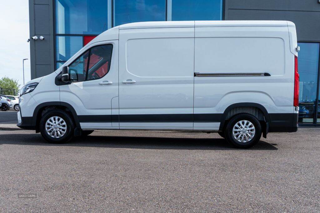Aug 2024 Maxus Deliver 9 2.0 D20 150 Lux High Roof Van