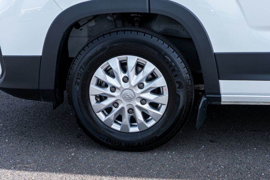 Aug 2024 Maxus Deliver 9 2.0 D20 150 Lux High Roof Van