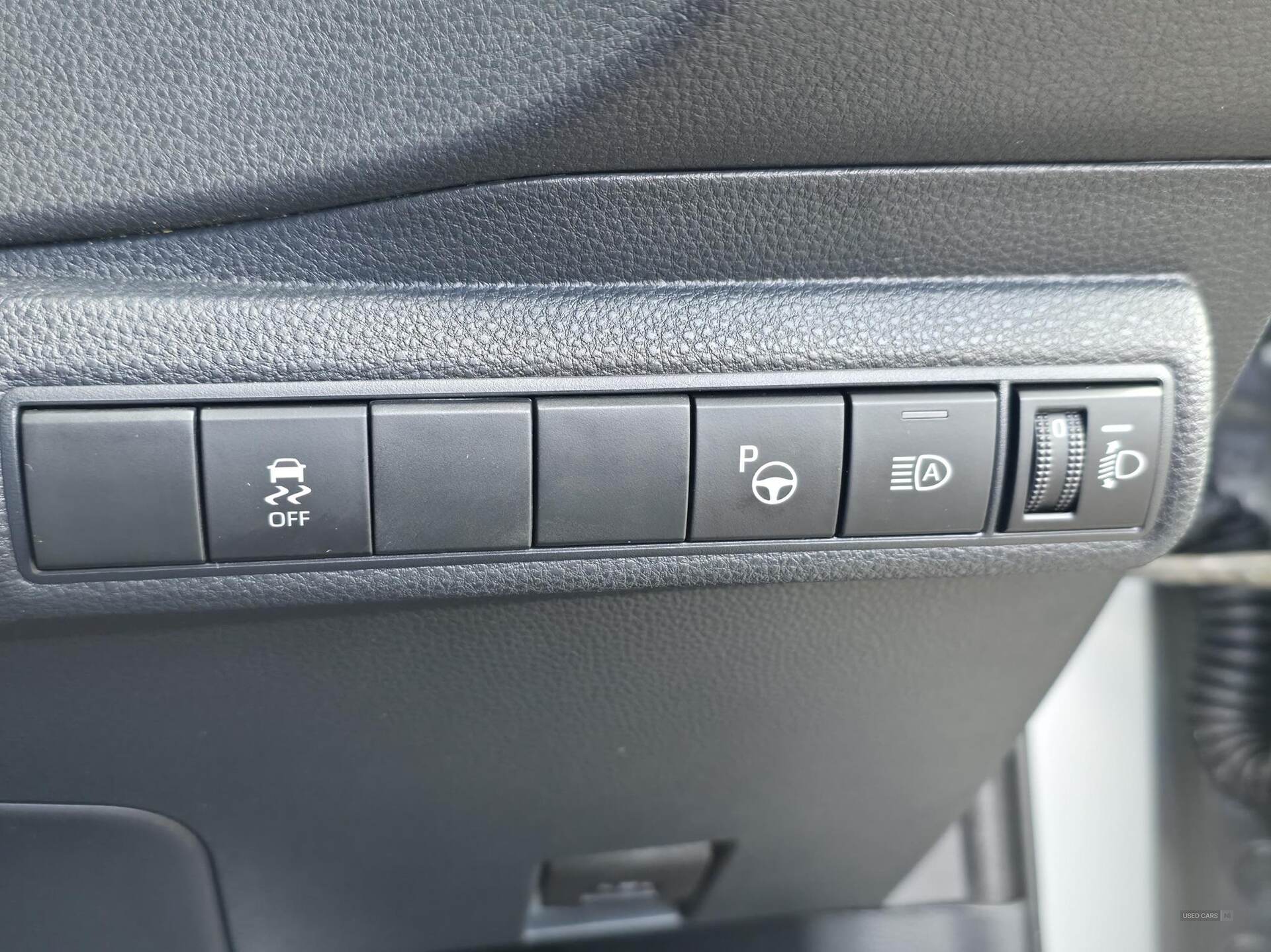 Jun 2022 Toyota Corolla 1.8 VVT-i Hybrid Design 5dr CVT