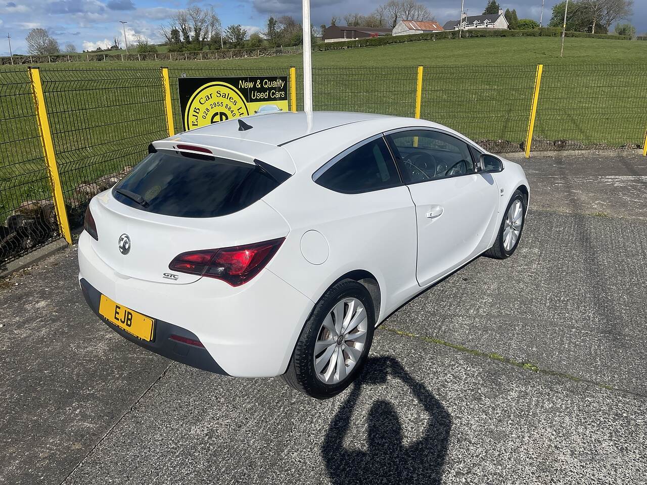 Feb 2016 Vauxhall Astra GTC 1.4T 16V 140 SRi 3dr