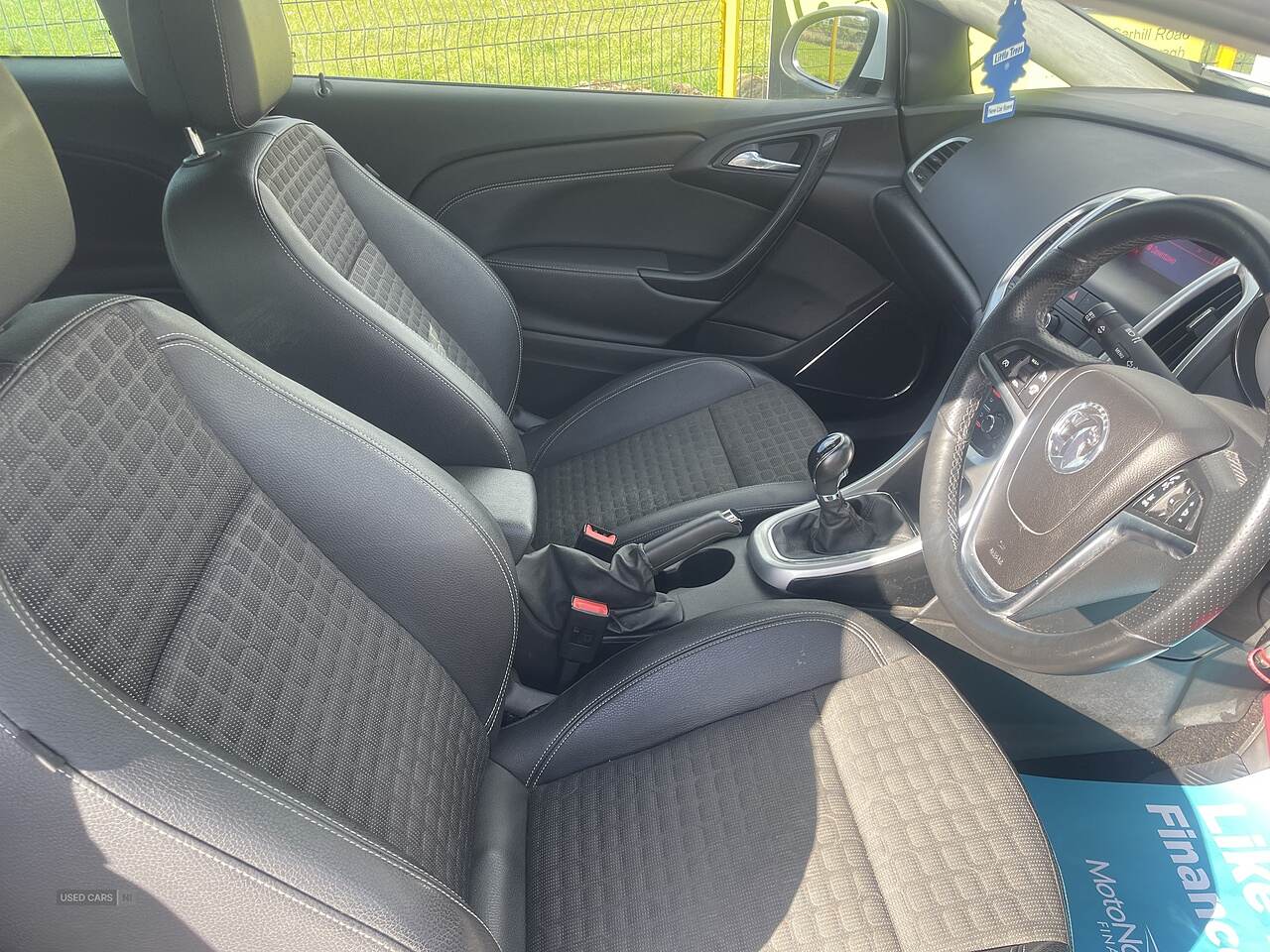 Feb 2016 Vauxhall Astra GTC 1.4T 16V 140 SRi 3dr