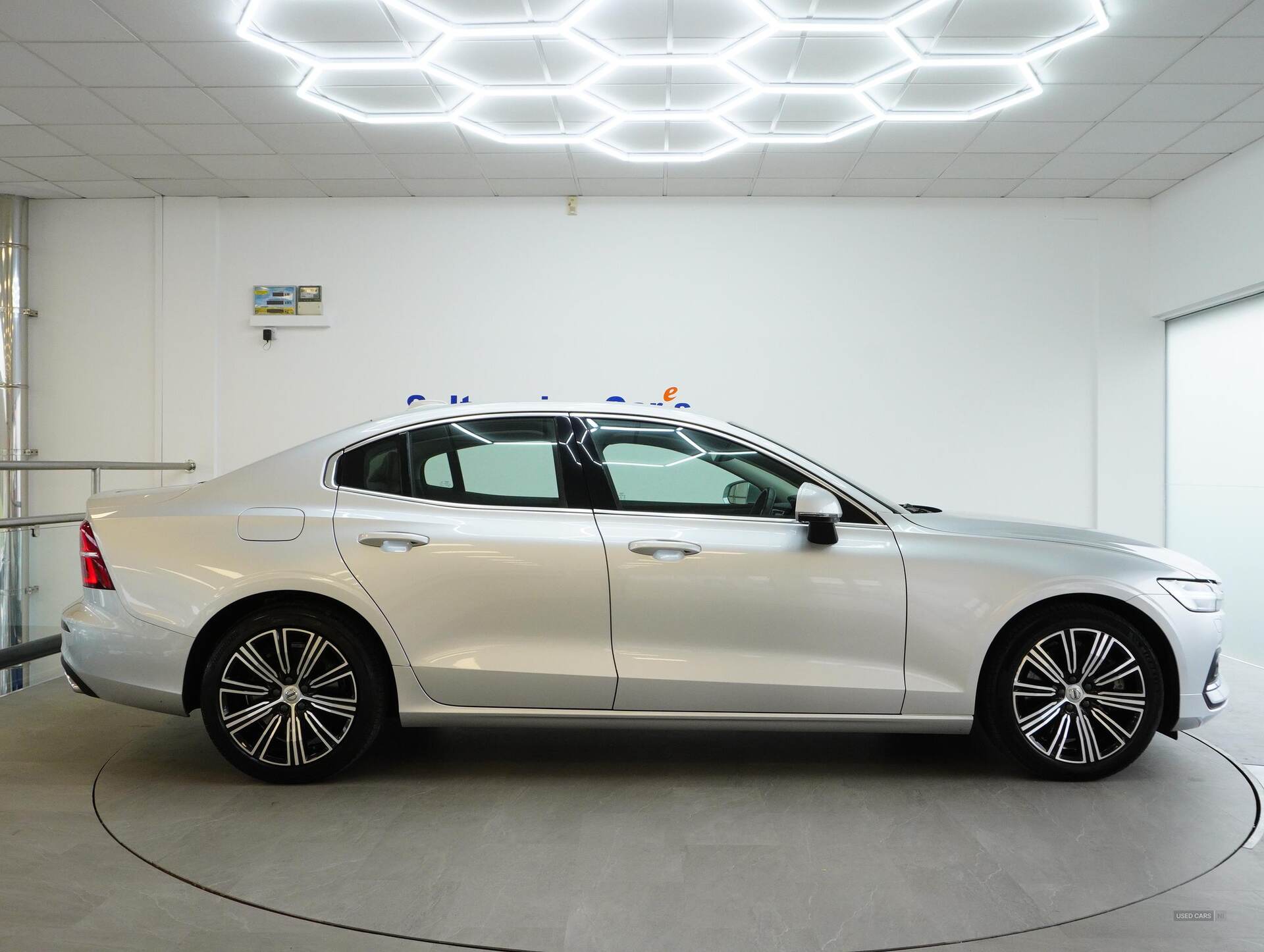Mar 2021 Volvo S60 2.0 B5P Inscription 4dr Auto