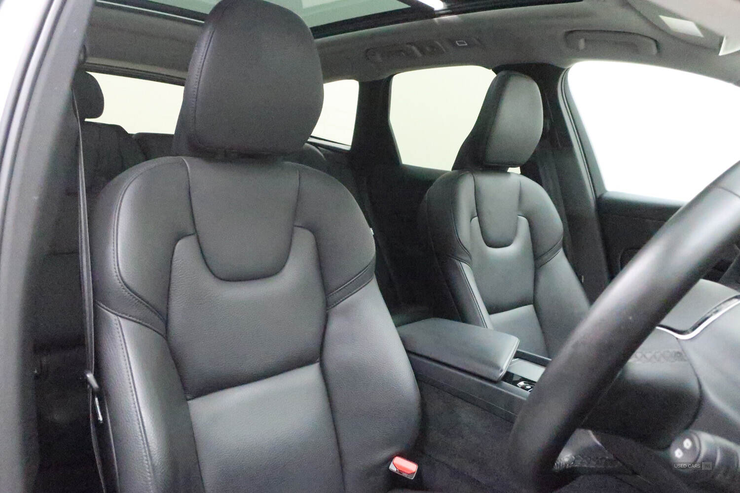 Apr 2024 Volvo XC60 2.0 T6 [350] RC PHEV Plus Dark 5dr AWD Geartronic
