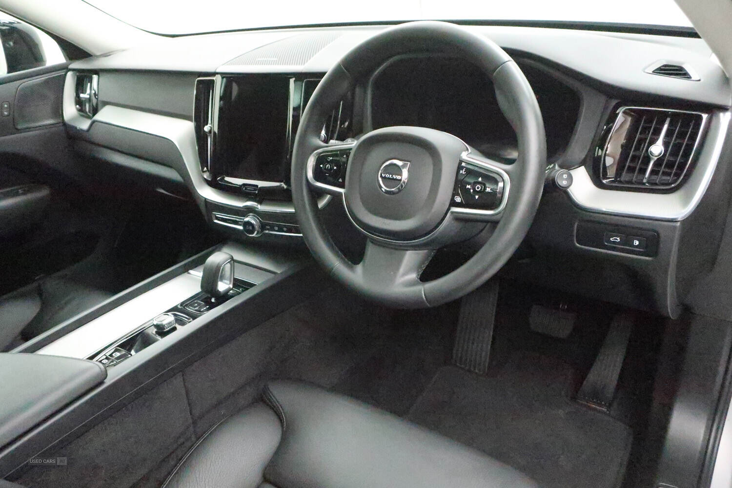 Apr 2024 Volvo XC60 2.0 T6 [350] RC PHEV Plus Dark 5dr AWD Geartronic