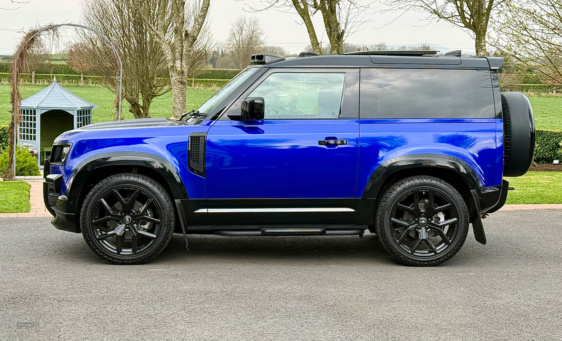 Jan 2024 Land Rover Defender 3.0 D250 X-Dynamic HSE 90 3dr Auto