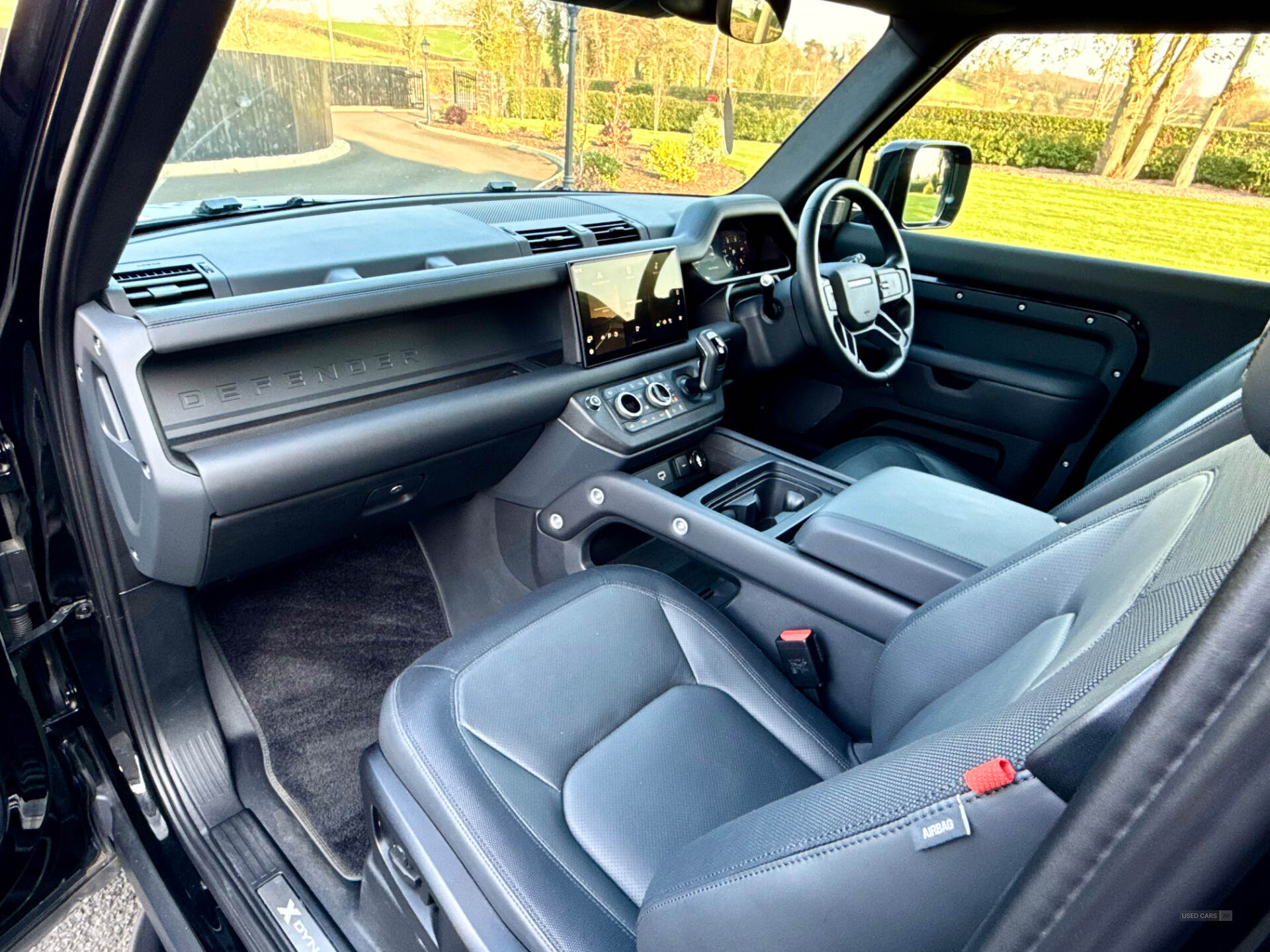 Jan 2024 Land Rover Defender 3.0 D250 X-Dynamic HSE 90 3dr Auto