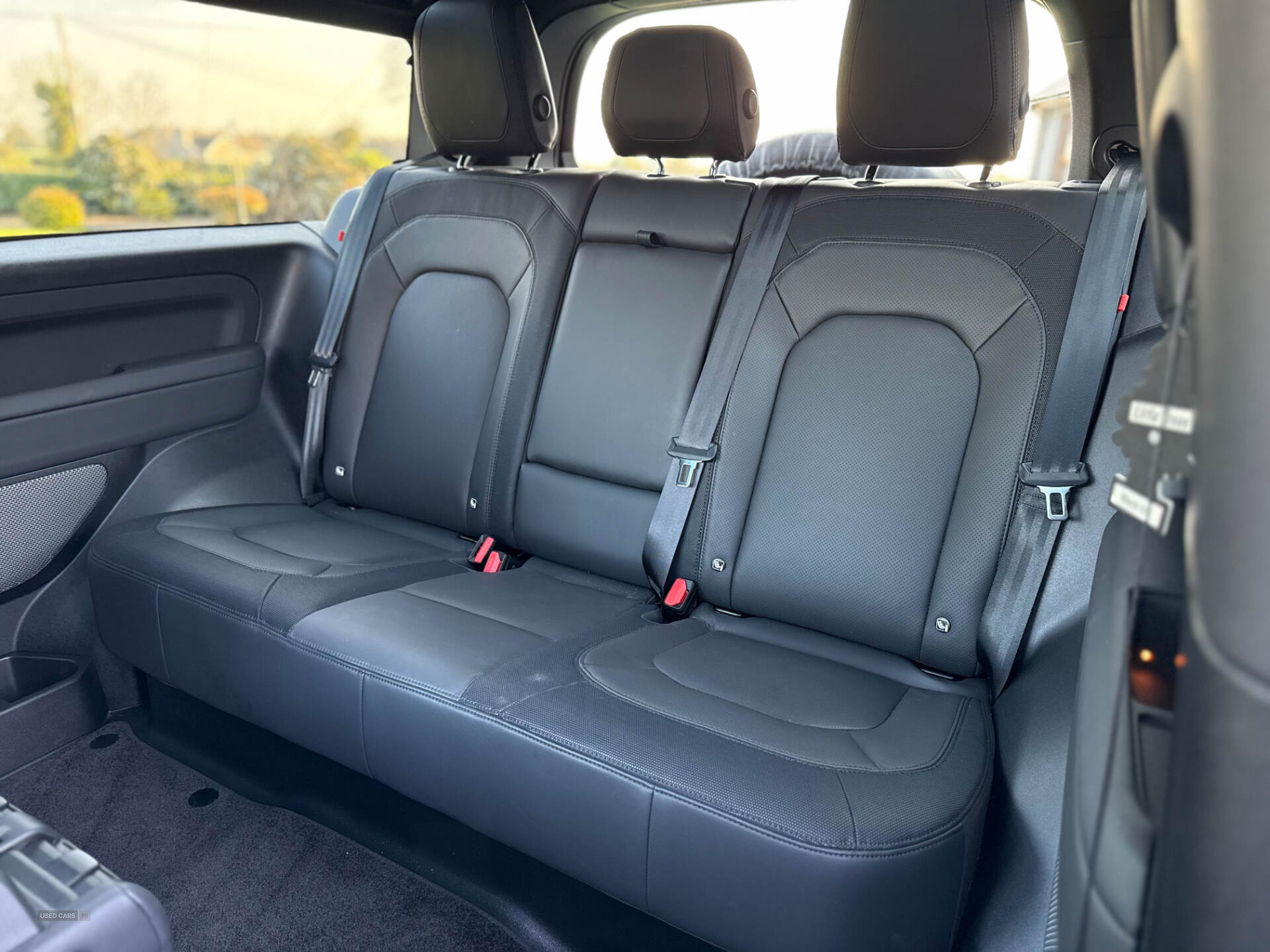 Jan 2024 Land Rover Defender 3.0 D250 X-Dynamic HSE 90 3dr Auto