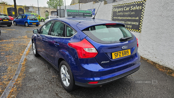 Ford Focus HATCHBACK in Down