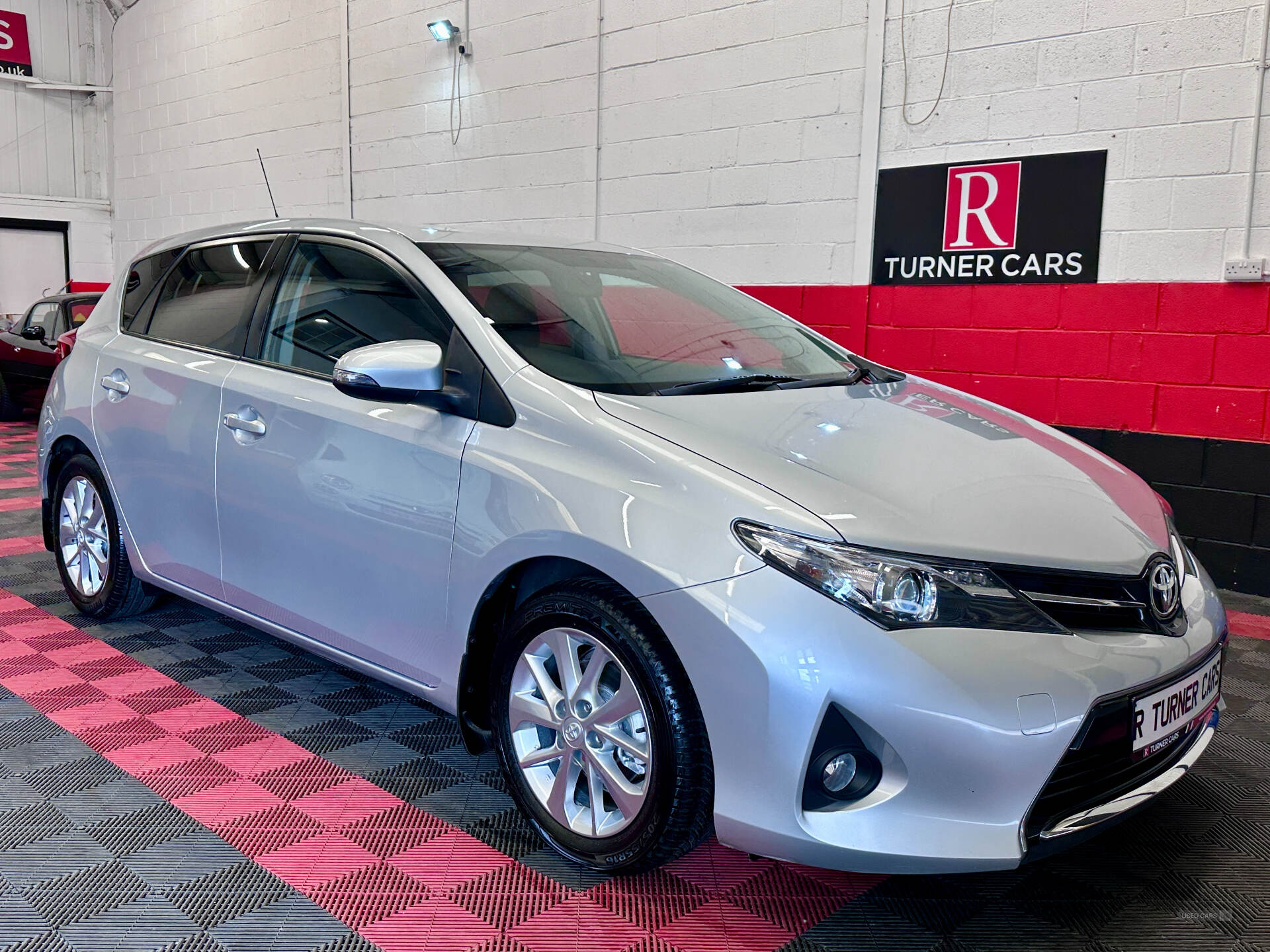 Mar 2014 Toyota Auris 1.4 D-4D Sport 5dr