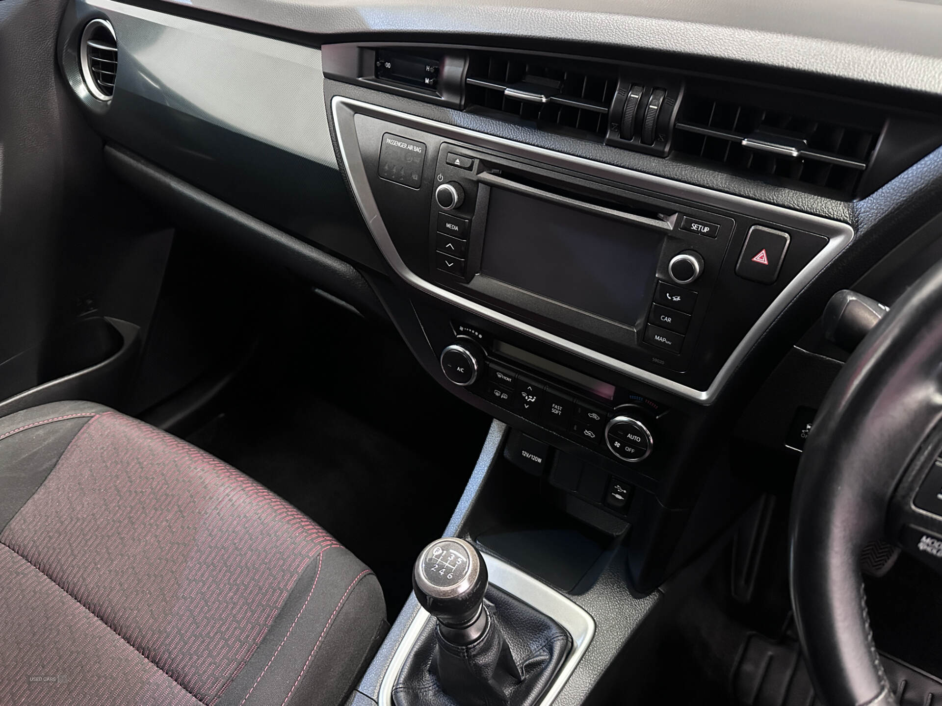 Mar 2014 Toyota Auris 1.4 D-4D Sport 5dr