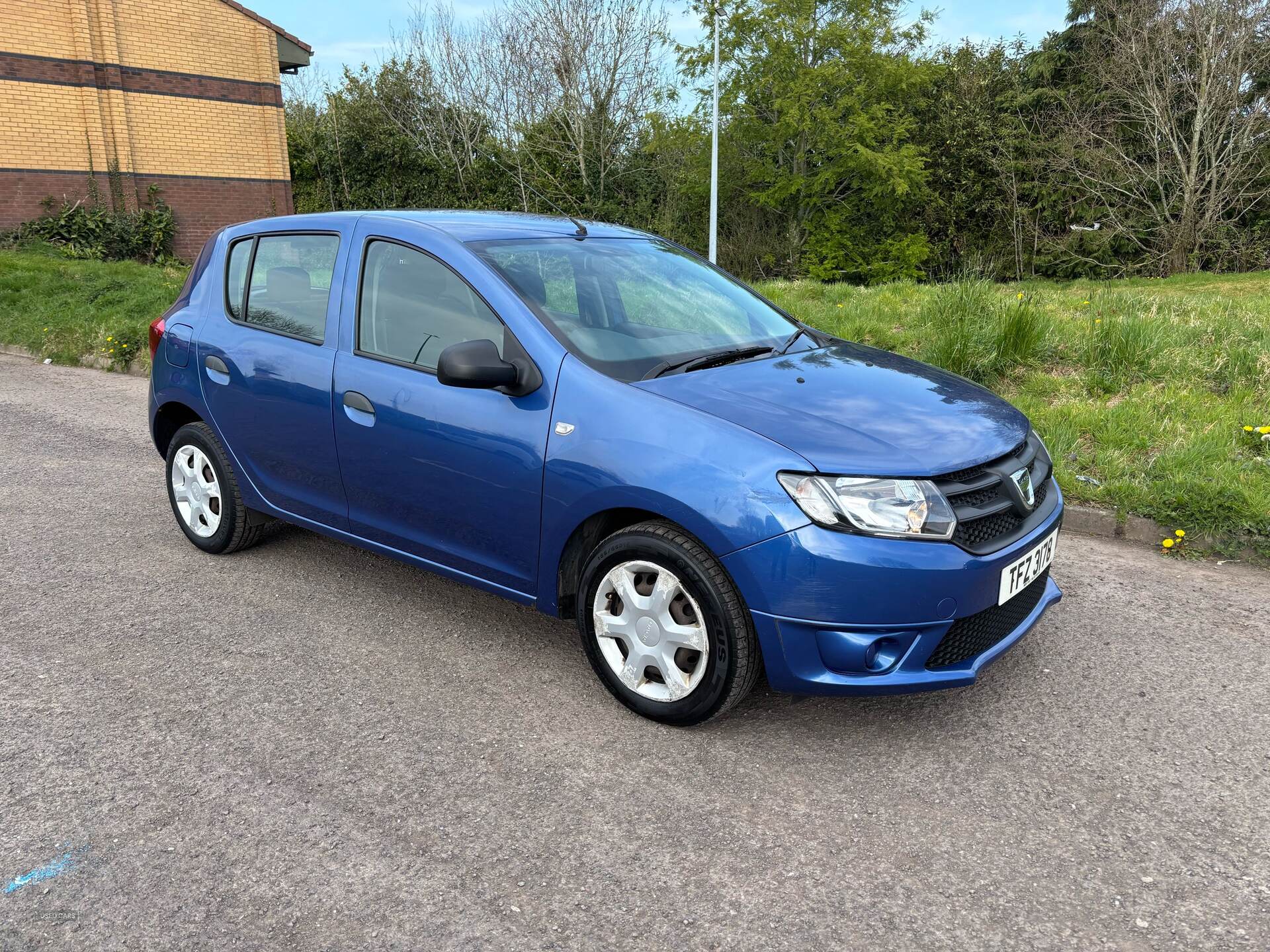 Jun 2014 Dacia Sandero 1.2 16V Ambiance 5dr