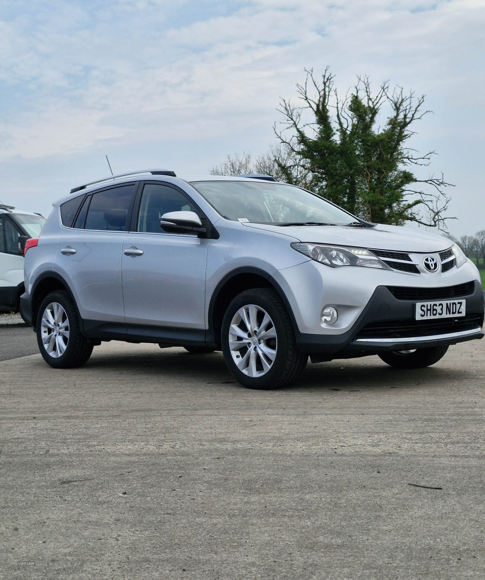 Toyota RAV4 DIESEL ESTATE in Fermanagh