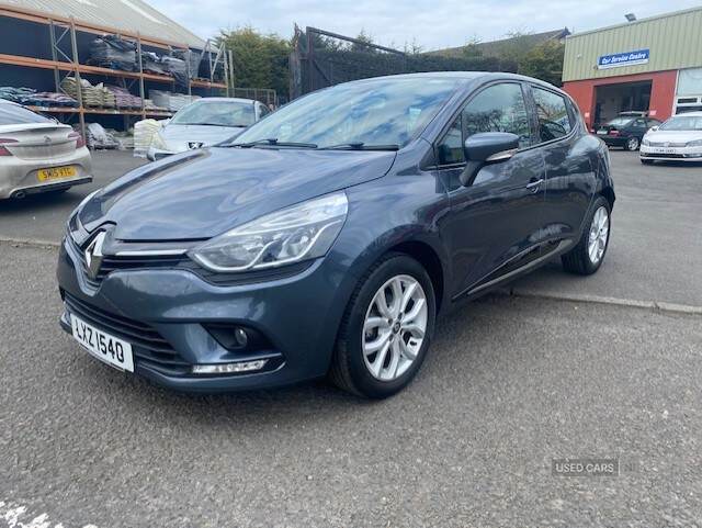 Sep 2017 Renault Clio 1.2 16V Dynamique Nav 5dr