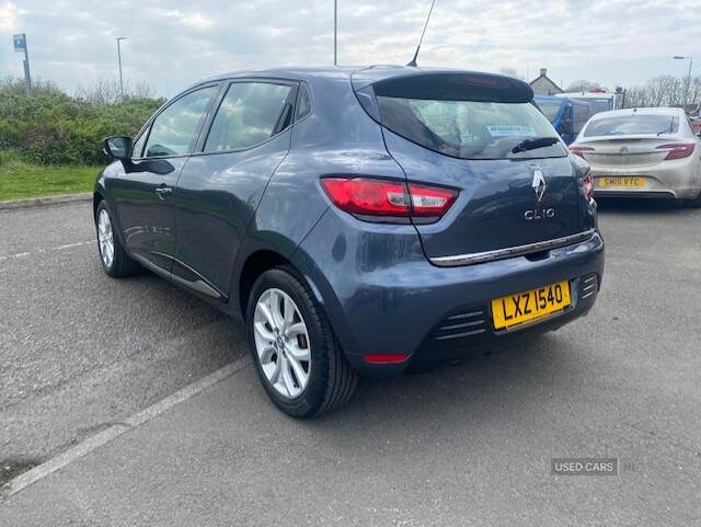 Sep 2017 Renault Clio 1.2 16V Dynamique Nav 5dr