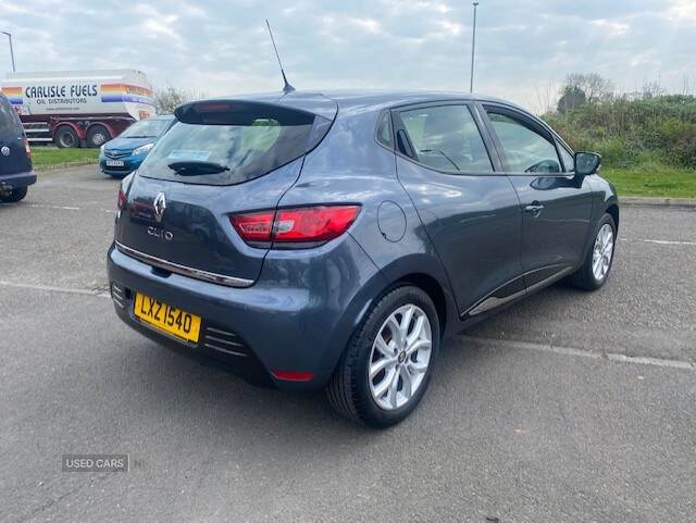 Sep 2017 Renault Clio 1.2 16V Dynamique Nav 5dr