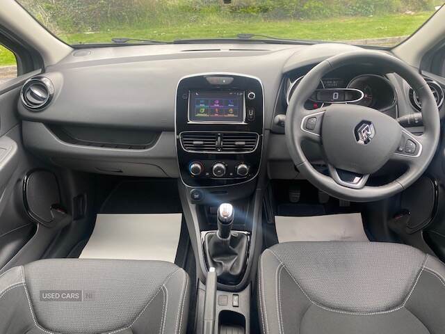 Sep 2017 Renault Clio 1.2 16V Dynamique Nav 5dr
