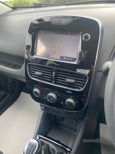 Sep 2017 Renault Clio 1.2 16V Dynamique Nav 5dr
