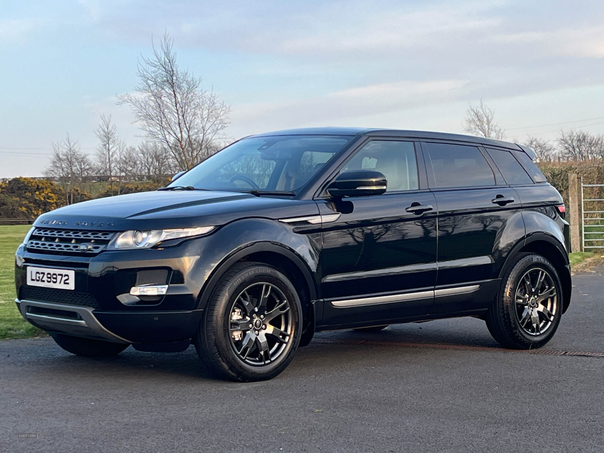 Sep 2013 Land Rover Range Rover Evoque 2.2 SD4 Pure 5dr [Tech Pack]