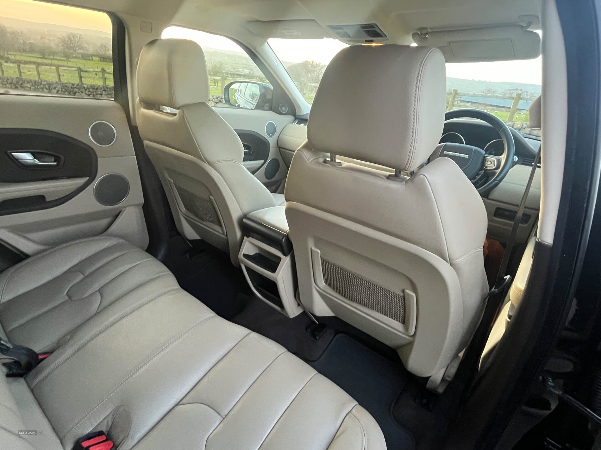 Sep 2013 Land Rover Range Rover Evoque 2.2 SD4 Pure 5dr [Tech Pack]