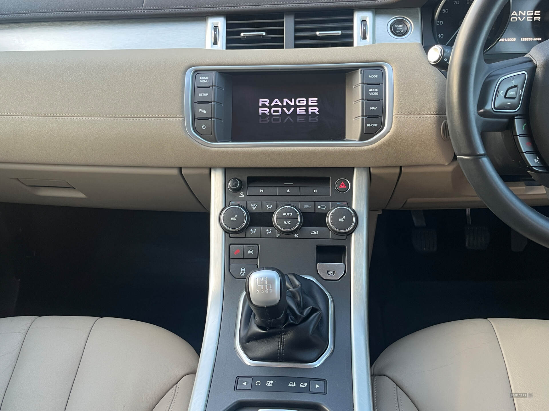 Sep 2013 Land Rover Range Rover Evoque 2.2 SD4 Pure 5dr [Tech Pack]