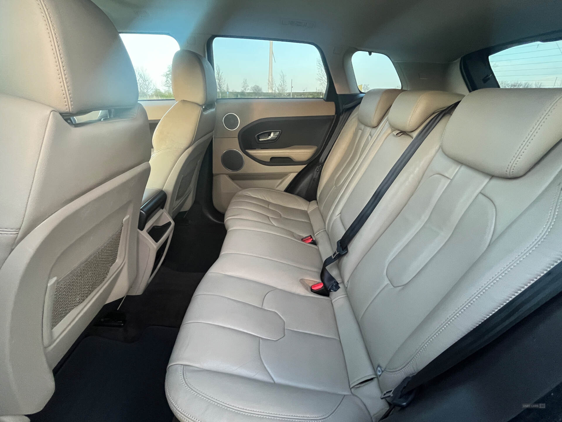 Sep 2013 Land Rover Range Rover Evoque 2.2 SD4 Pure 5dr [Tech Pack]