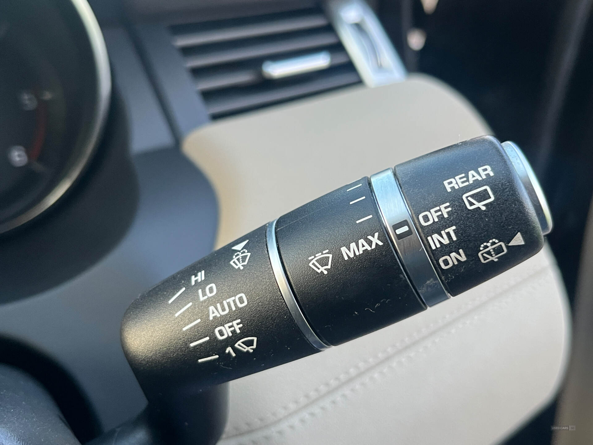 Sep 2013 Land Rover Range Rover Evoque 2.2 SD4 Pure 5dr [Tech Pack]