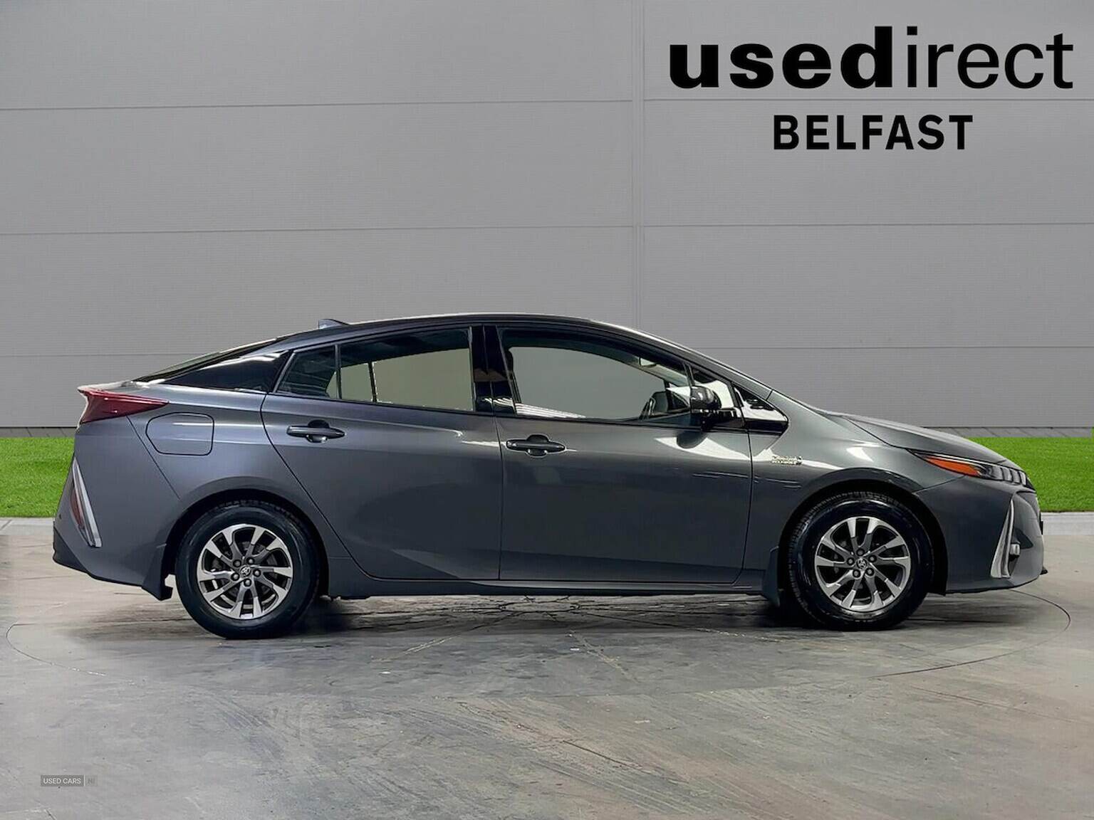 Sep 2018 Toyota Prius 1.8 Vvti Plug-In Business Edition Plus 5Dr Cvt