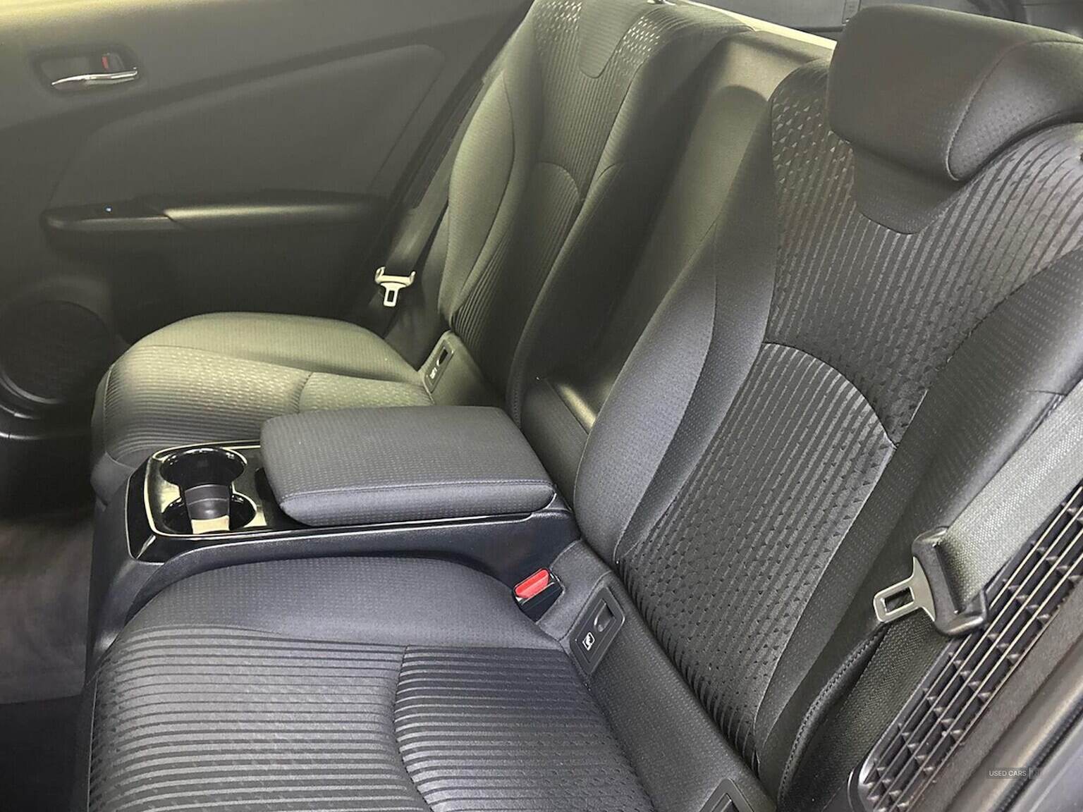 Sep 2018 Toyota Prius 1.8 Vvti Plug-In Business Edition Plus 5Dr Cvt